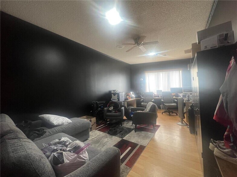More Photos Of 105 S Mantorville Ave, Kasson Service For Sale