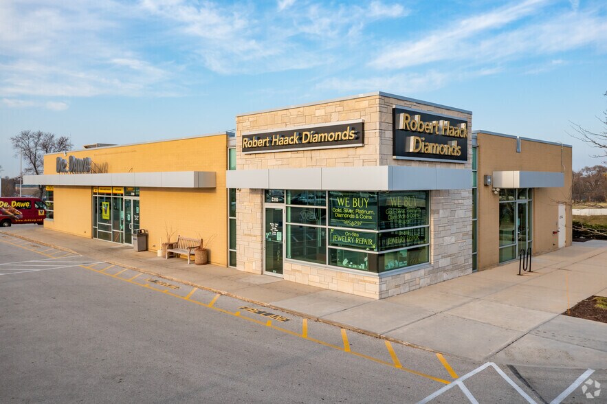 More Photos Of 6969 N Port Washington Rd, Milwaukee Unknown For Lease