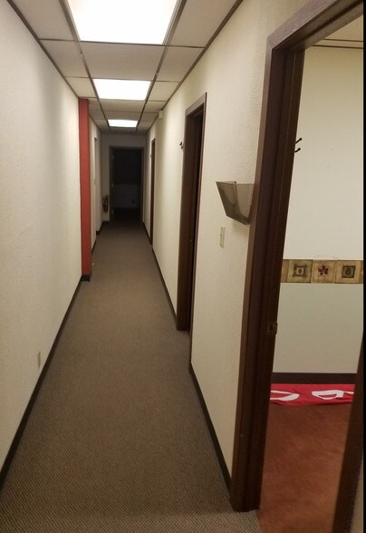 More Photos Of 1817 Washington St, Two Rivers Office Residential For Sale
