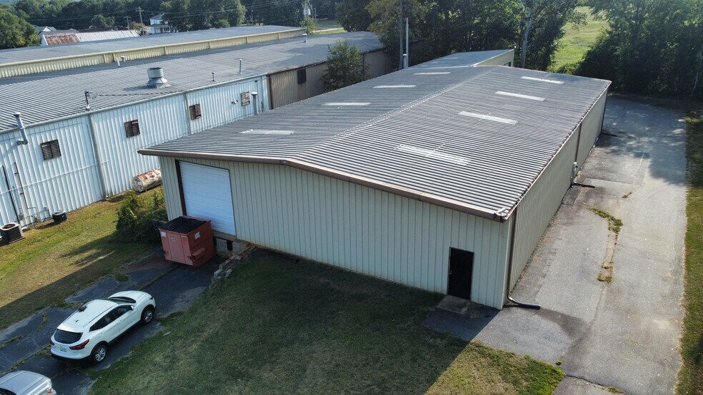 More Photos Of 2260 Powdersville Rd, Easley Warehouse For Lease
