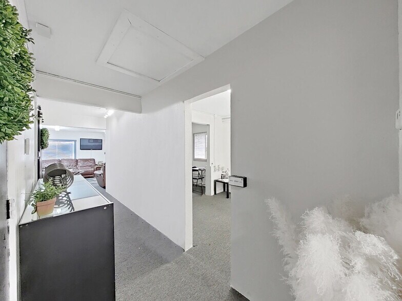 More Photos Of 1814 S Parsons Ave, Seffner Auto Dealership For Sale