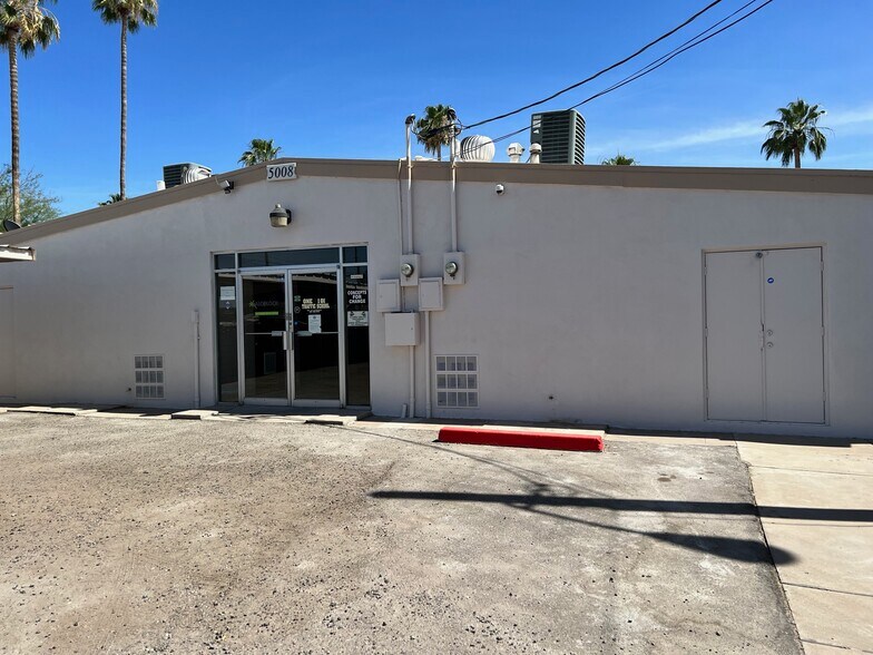 More Photos Of 5008 W Glendale Ave, Glendale Medical For Lease