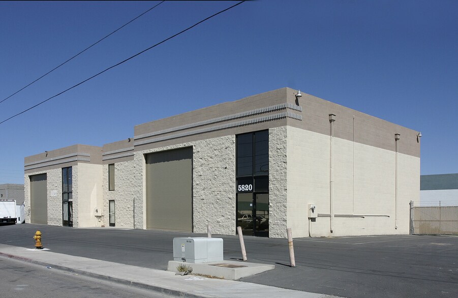 More Photos Of 5820 Wynn Rd, Las Vegas Warehouse For Lease