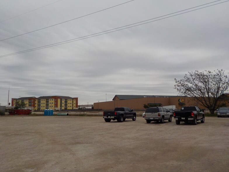 More Photos Of 2625 W Spur 54, Harlingen Storefront Retail Office For Sale