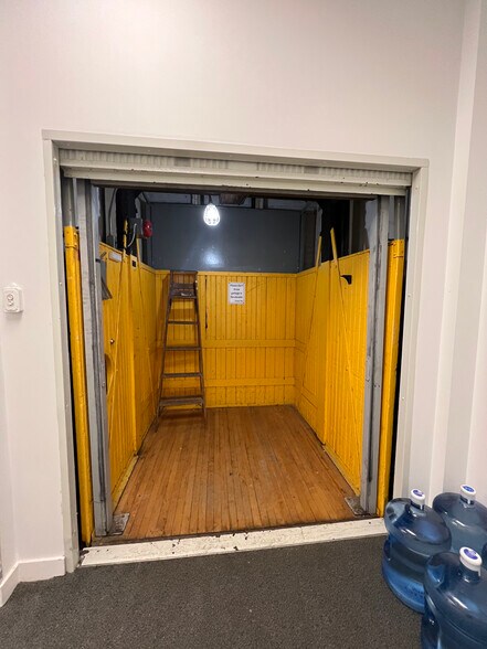 More Photos Of 1512 N Fremont St, Chicago Loft Creative Space For Lease