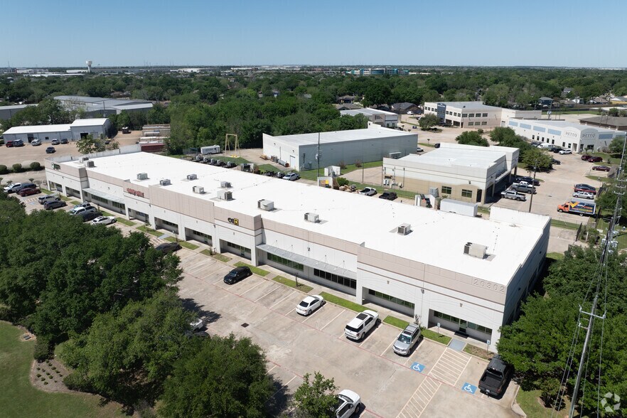 More Photos Of 20302 Park Row, Katy Light Distribution For Lease