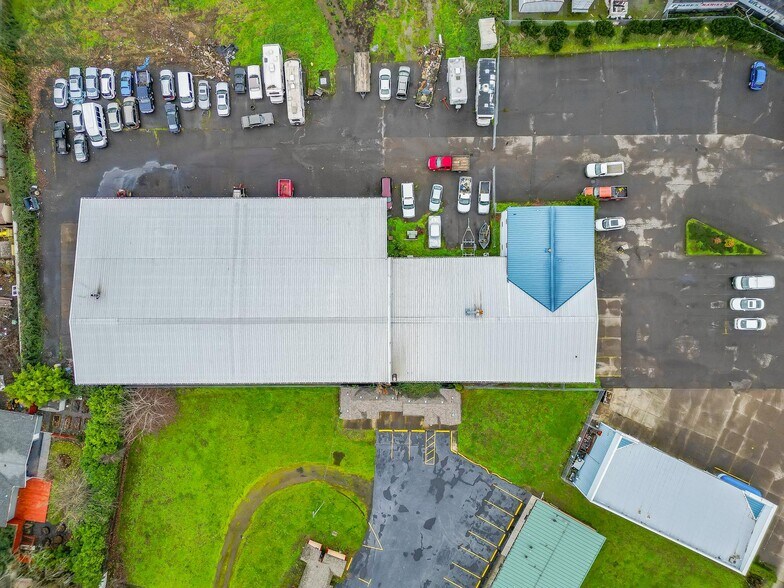 More Photos Of 555 N Pacific Hwy, Woodburn Auto Repair For Sale