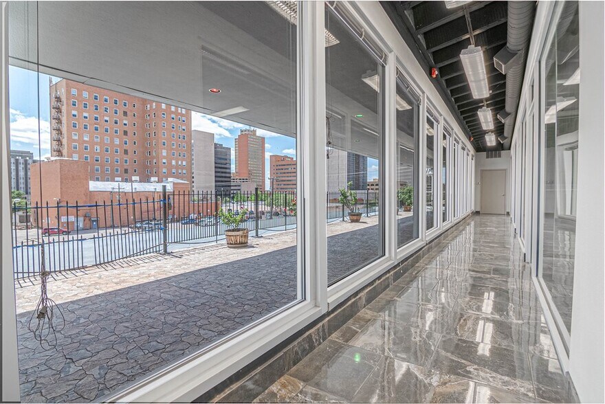 More Photos Of 200 W Illinois Ave, Midland Office For Sale