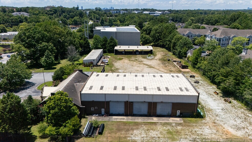 More Photos Of 2920 N Decatur Rd, Decatur Distribution For Sale