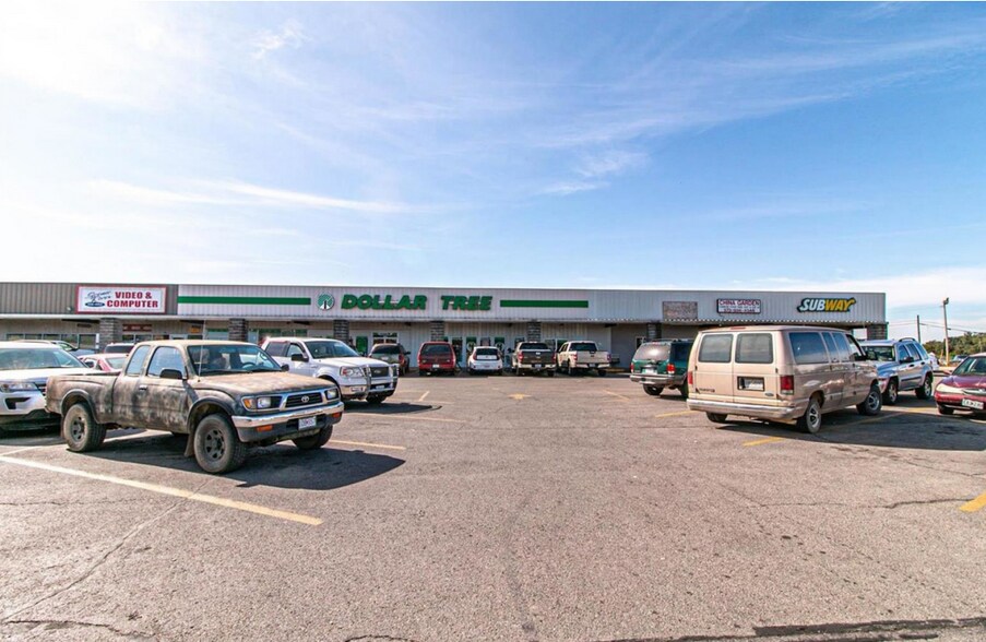 More Photos Of 1307-1403 Hillcrest Dr, Doniphan Storefront For Sale