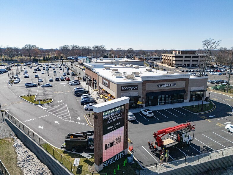 More Photos Of 1000 Saint Georges Ave, Avenel Bank For Lease