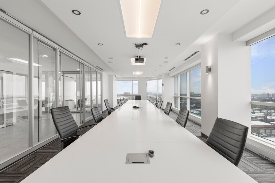 More Photos Of 3737 Boul Cremazie E, Montréal Office For Lease