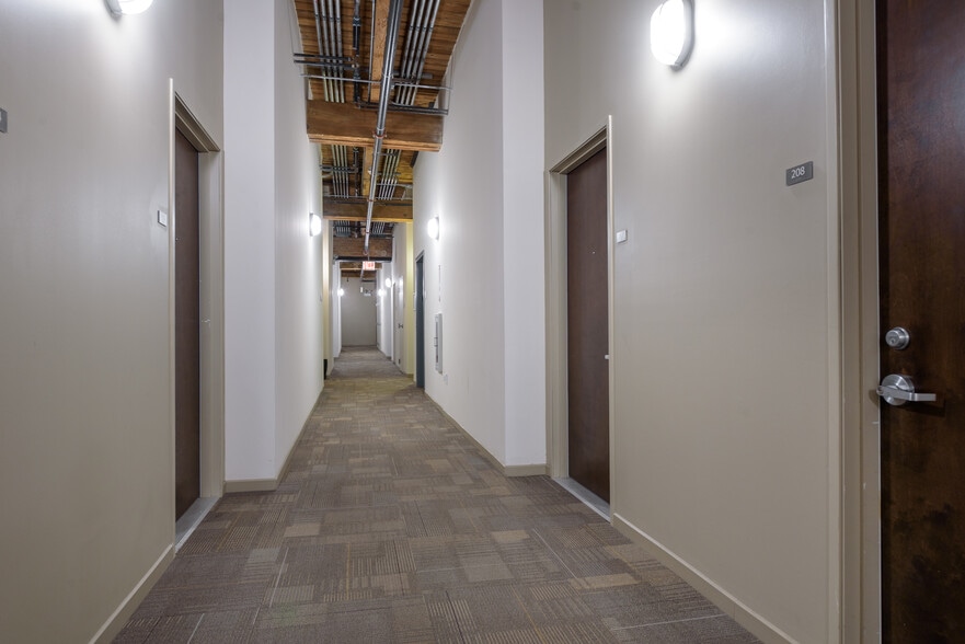 More Photos Of 2100-2114 S Indiana Ave, Chicago Apartments For Sale