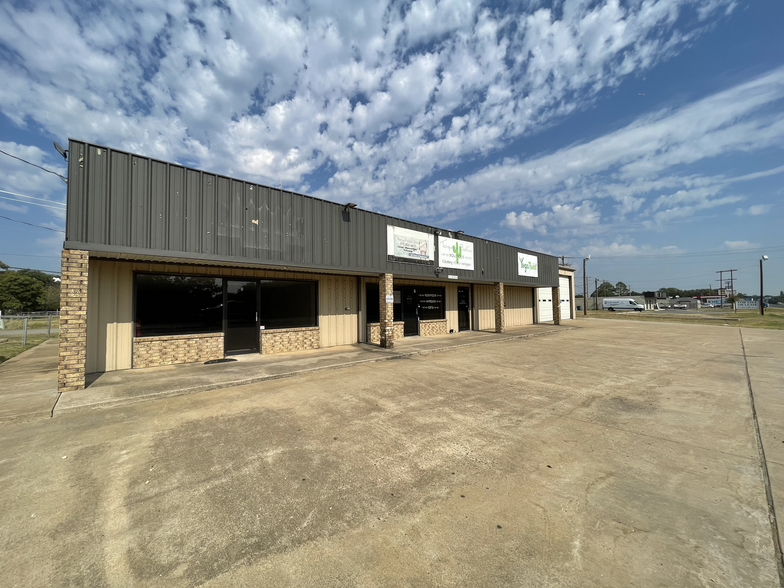 Primary Photo Of 5315 US Highway 377 S, Aubrey Storefront Retail Office For Lease