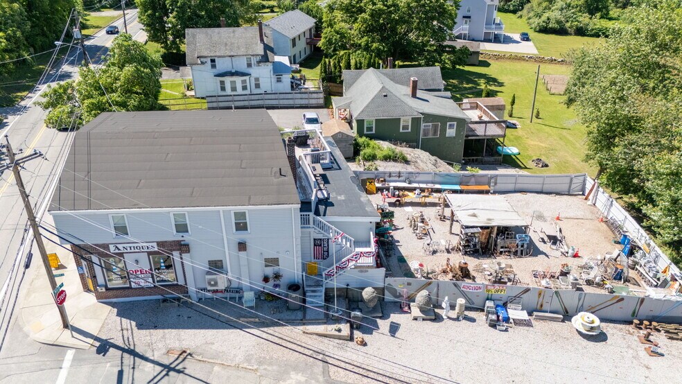 More Photos Of 1019 Main Rd, Tiverton Storefront For Sale