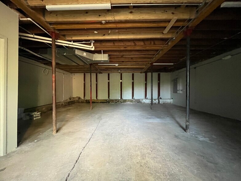 More Photos Of 1512 Southwood Ave, Charlotte Storefront Retail Office For Lease