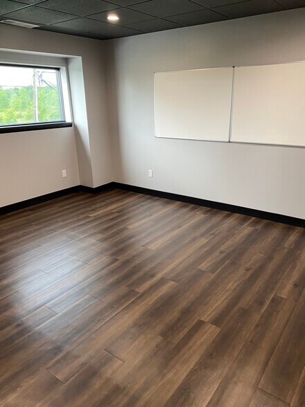 More Photos Of 10151 Hague Rd, Indianapolis Warehouse For Sale