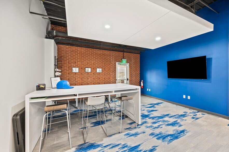 More Photos Of 700 Highland Oaks Dr, Winston-Salem Bank For Lease