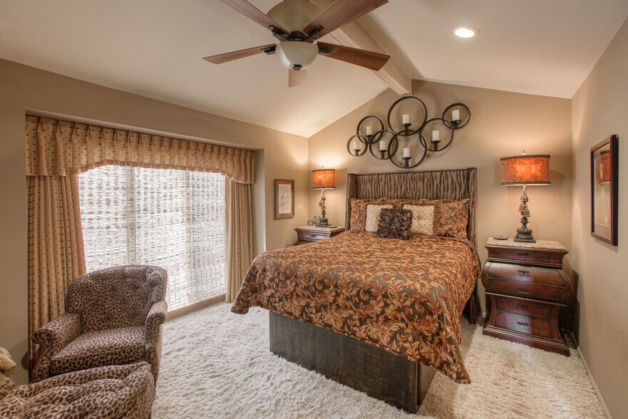 More Photos Of 6204 Arlington Ave, Raytown Office For Sale