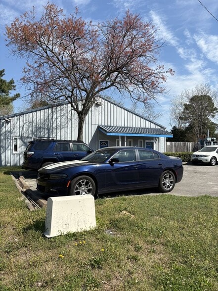 Primary Photo Of 3134 N Kerr Ave, Wilmington Warehouse For Sale