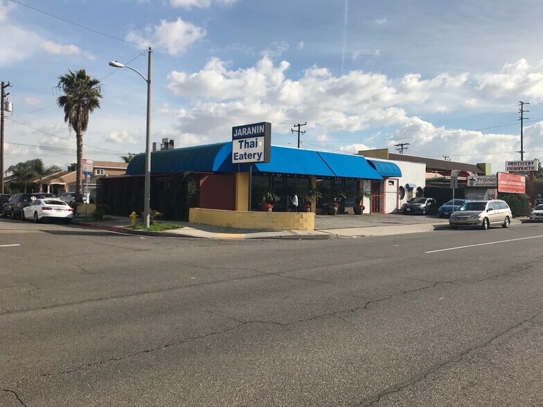 Primary Photo Of 11934-11940 Aviation Blvd, Inglewood Restaurant For Lease