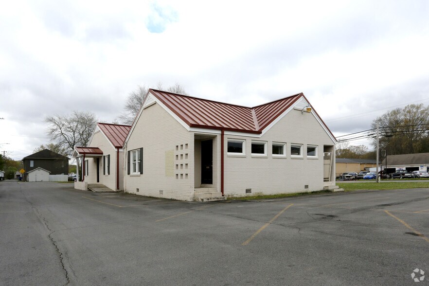 More Photos Of 1101 S Thornton Ave, Dalton Office For Sale