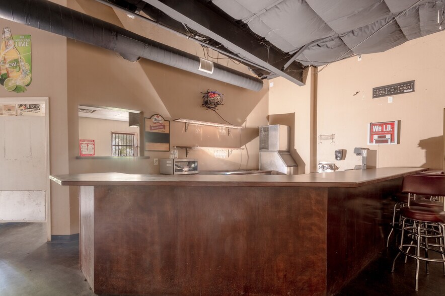 More Photos Of 614 Highway 190, Huntsville Restaurant For Sale