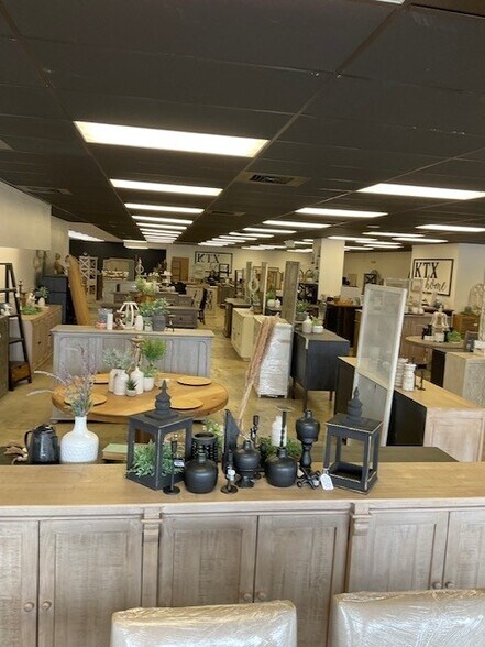 More Photos Of 5801-5901 Highway Blvd, Katy Storefront For Lease