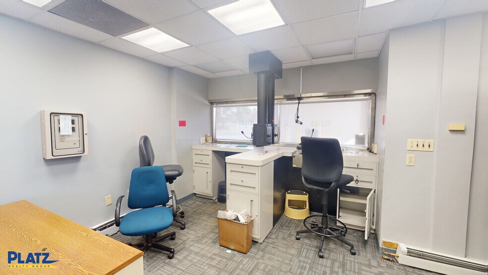 More Photos Of 4005 Hillman St, Youngstown Bank For Sale