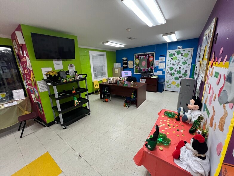 More Photos Of 2605 Campbellton Rd SW, Atlanta Daycare Center For Sale