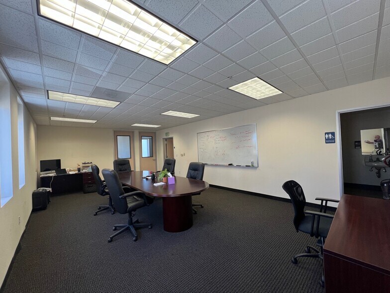 More Photos Of 670-694 Pinnacle Pl, Livermore Light Distribution For Sale