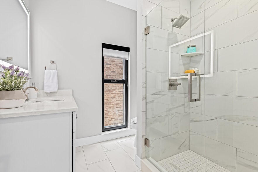 More Photos Of 460 W Tienken Rd, Rochester Hills Apartments For Sale