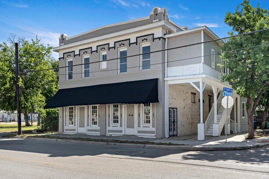 More Photos Of 2024 S Flores St, San Antonio Storefront Retail Residential For Sale