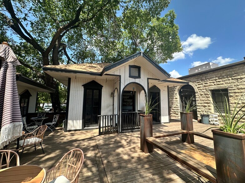 Primary Photo Of 200 N Main St, Buda Freestanding For Lease