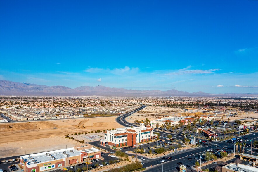 More Photos Of 1550 W Craig Rd, North Las Vegas Hospital For Lease
