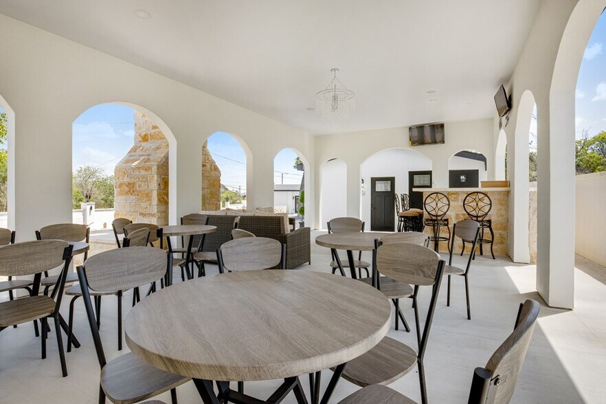 More Photos Of 2565 N State Highway 16, Fredericksburg Specialty For Sale