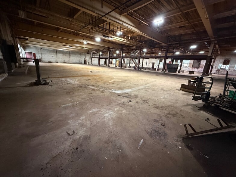 More Photos Of 97 Mendon St, Bellingham Industrial For Lease