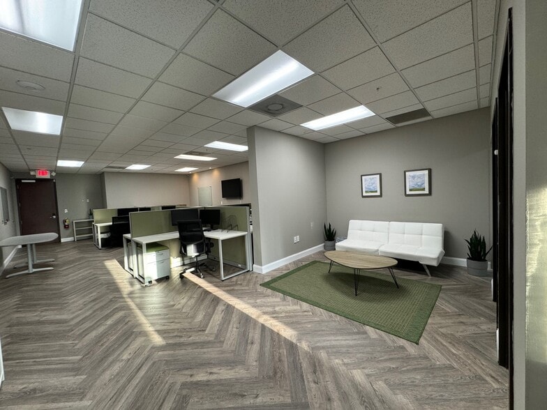 More Photos Of 202 S Rome Ave, Tampa Office For Lease