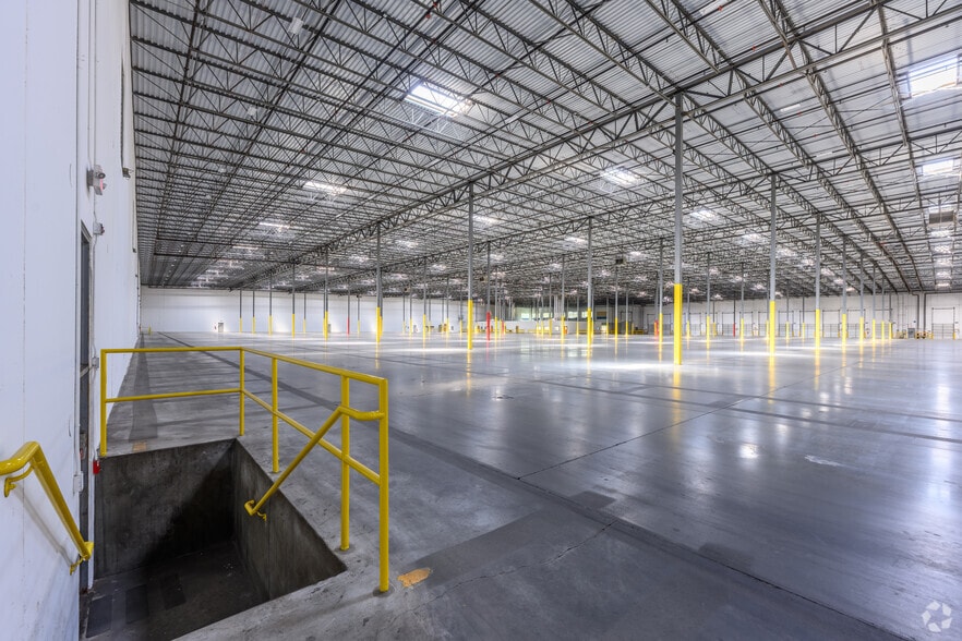 More Photos Of 4300 S Fulton Pky, Atlanta Warehouse For Lease