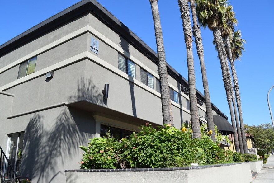 More Photos Of 405 S State College Blvd, Brea Storefront Retail Office For Lease