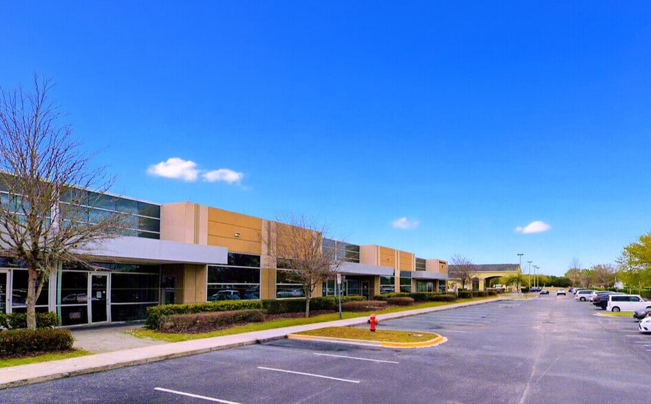 Primary Photo Of 10967 Lake Underhill Rd, Orlando Office For Lease