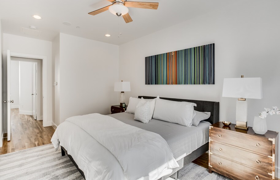 More Photos Of 4950 Cedar Springs Rd, Dallas Apartments For Sale