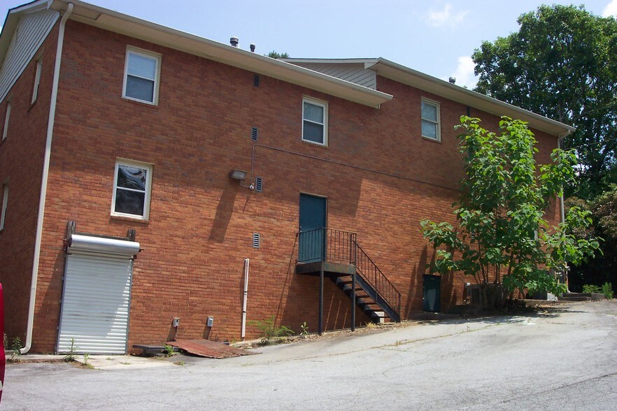 More Photos Of 2175 Highpoint Rd, Snellville Coworking Space