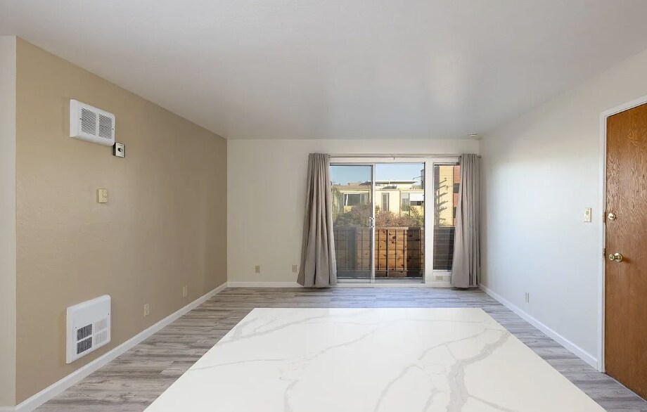 More Photos Of 303 Lee St, Oakland Apartments For Sale