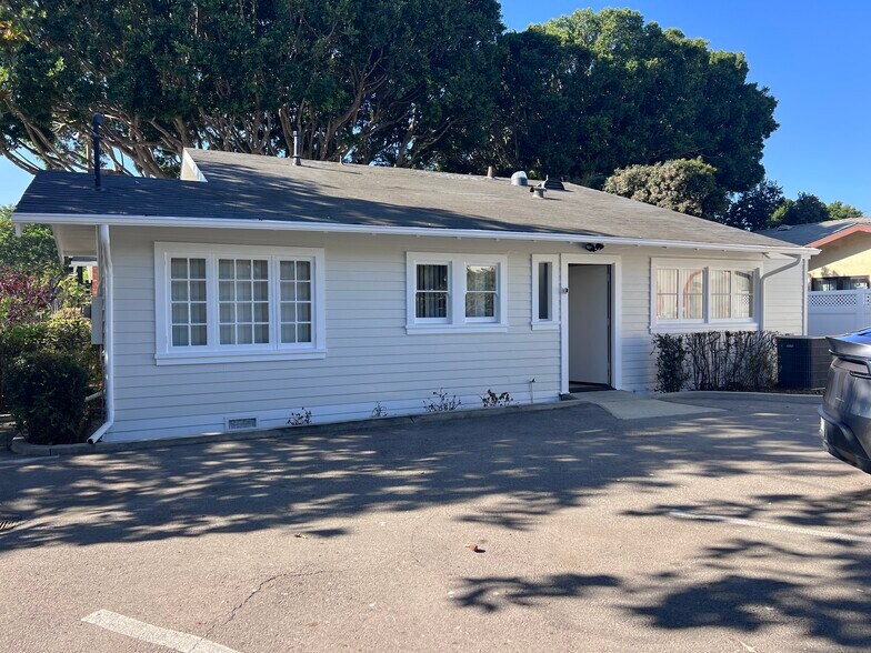 More Photos Of 102 N Milpas St, Santa Barbara Office For Lease