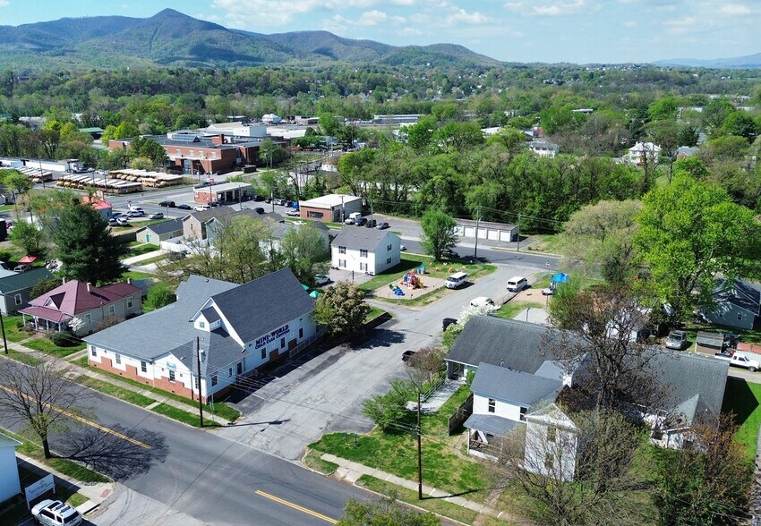 More Photos Of , Salem General Retail For Sale
