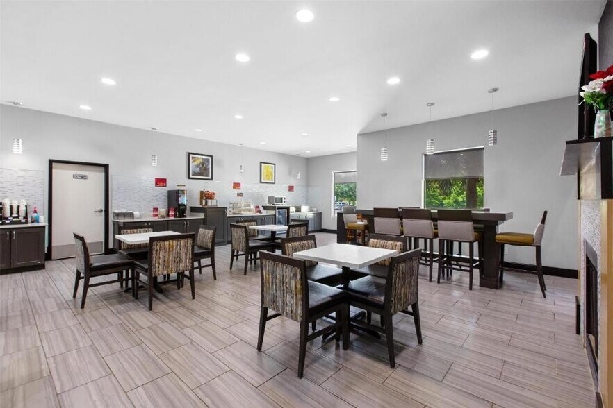 More Photos Of 13600 Hartman Ln, Walker Hotel For Sale