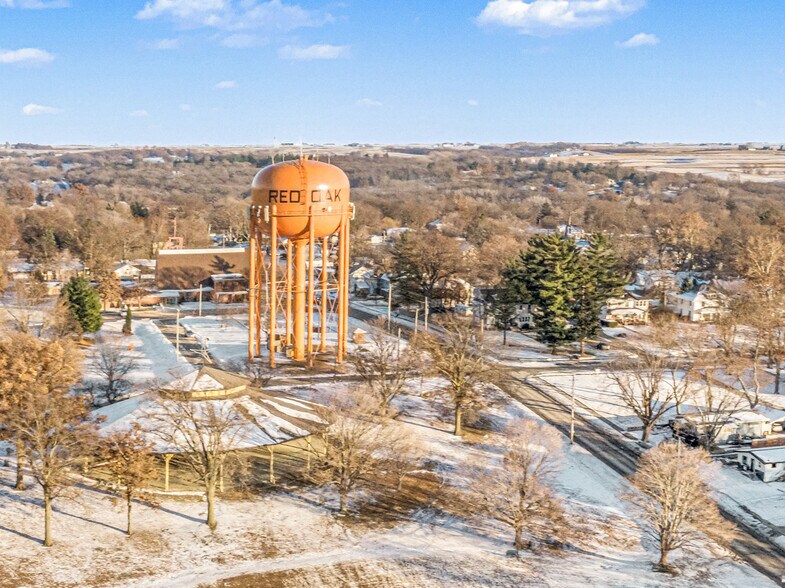 More Photos Of 418 E Coolbaugh St, Red Oak Storefront Retail Residential For Sale