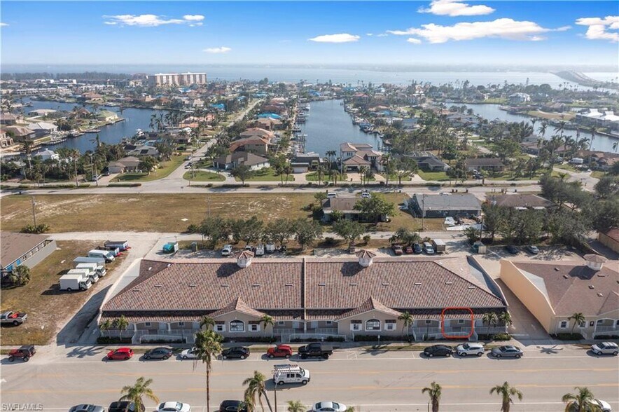 Primary Photo Of 4519 SE 16th Pl, Cape Coral Light Distribution For Lease
