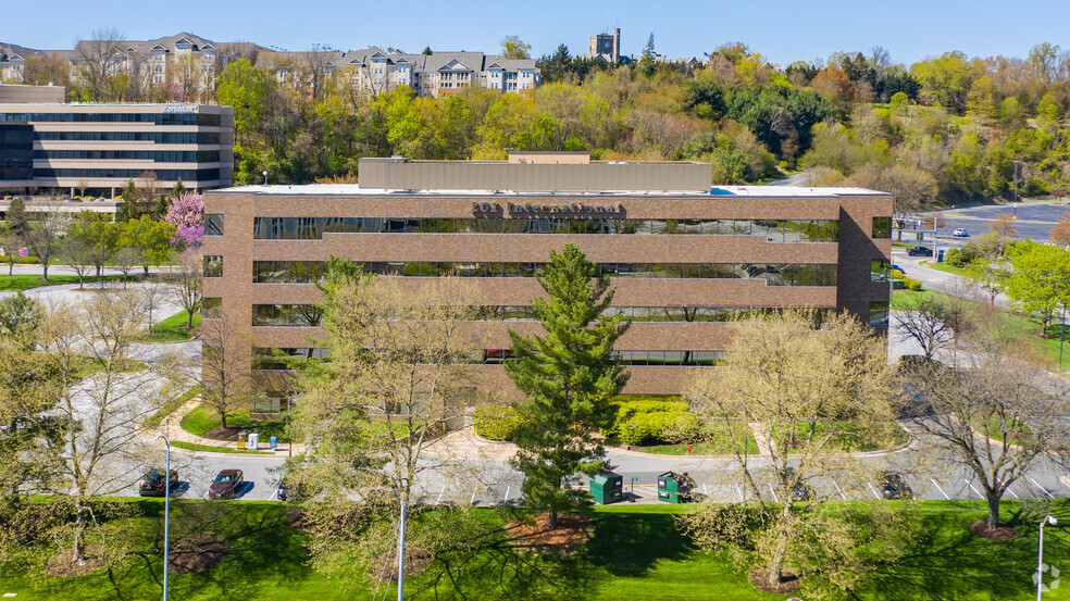 Primary Photo Of 201 International Cir, Hunt Valley Office For Lease